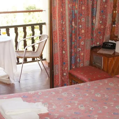 Otel Averof