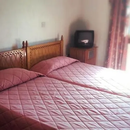 Otel Averof 2*