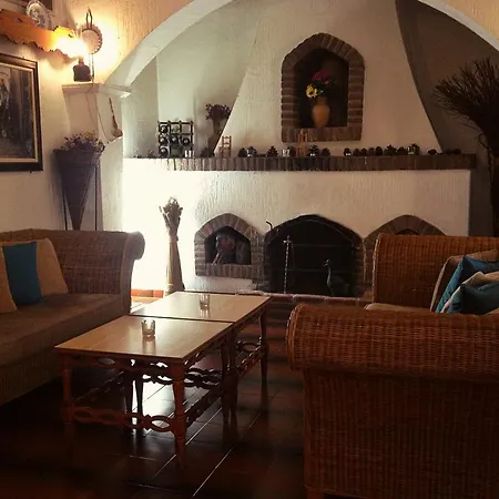 Otel Averof 2*